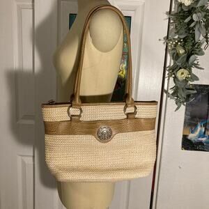 Giani bernini tan and cream